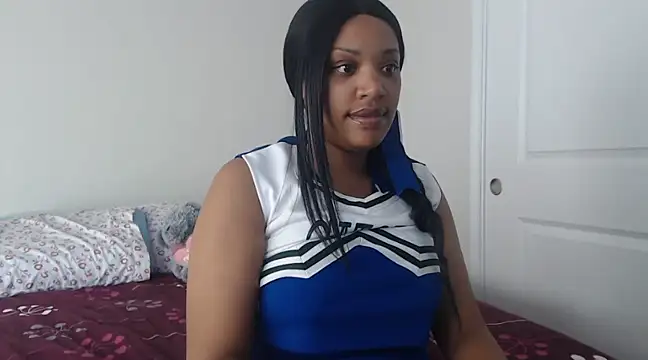 Snapshot of thekelliecapri chatting on 29, 12, 2024 thekelliecapri online show from 29, 12, 2024