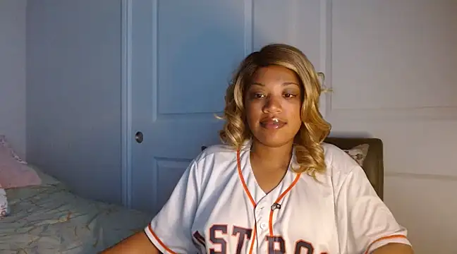 Snapshot of thekelliecapri chatting on 31, 1, 2025 thekelliecapri online show from 31, 1, 2025