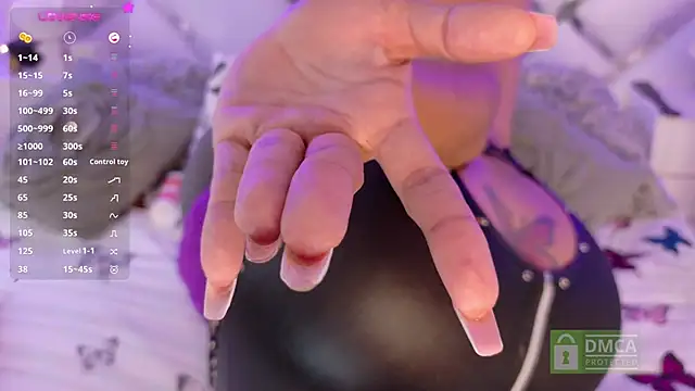 EmilyLeah  online show from 10, 1, 2025