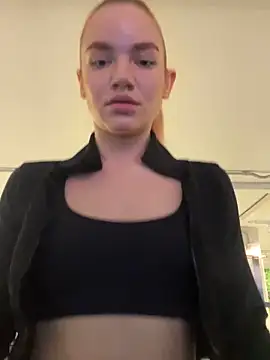 Heidi11 online show from 12, 2, 2025