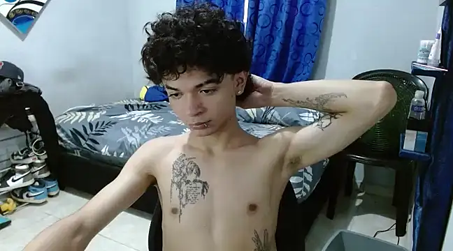 Snapshot of Lovebeng_ chatting on 4, 2, 2025 Lovebeng online show from 4, 2, 2025