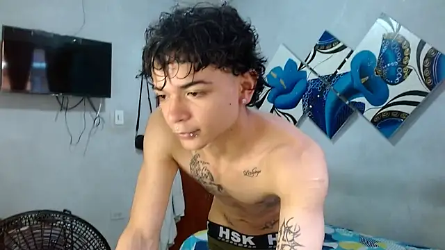 Snapshot of Lovebeng_ chatting on 11, 10, 2025 Lovebeng online show from 11, 10, 2025