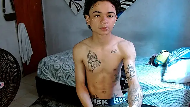 Snapshot of Lovebeng_ chatting on 23, 10, 2025 Lovebeng online show from 23, 10, 2025