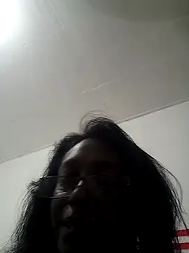 mamakarma1403 online show from 12, 9, 2025