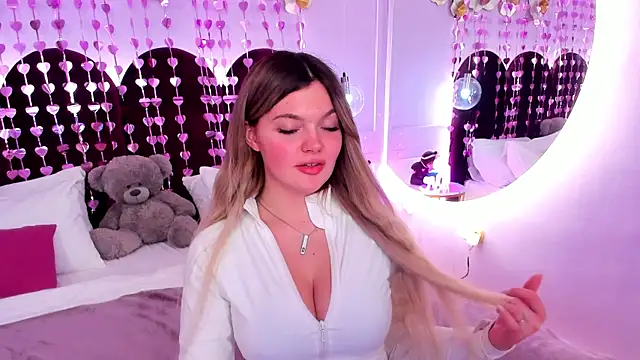 ZaraBloom online show from 15, 2, 2026