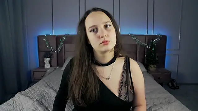Snapshot of ElisonMinix chatting on 8, 1, 2025 ElisonMinix online show from 8, 1, 2025