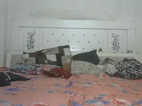 Snapshot of MONICA-LOVE chatting on 15, 10, 2025 MONICA-LOVE online show from 15, 10, 2025