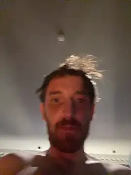 Snapshot of PocoLoco420 chatting on 2, 11, 2025 PocoLoco420 online show from 2, 11, 2025