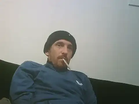 Snapshot of PocoLoco420 chatting on 21, 12, 2025 PocoLoco420 online show from 21, 12, 2025