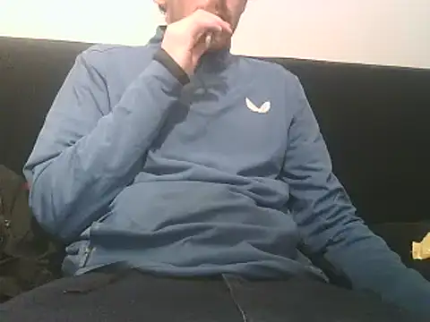 Snapshot of PocoLoco420 chatting on 23, 12, 2025 PocoLoco420 online show from 23, 12, 2025