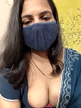 Snapshot of Nehubhabhi26 chatting on 24, 10, 2025 Nehubhabhi26 online show from 24, 10, 2025