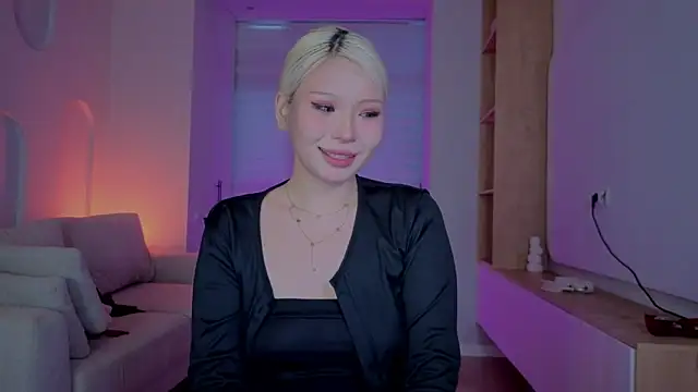 Snapshot of RileyMee chatting on 27, 9, 2025 RileyMee online show from 27, 9, 2025