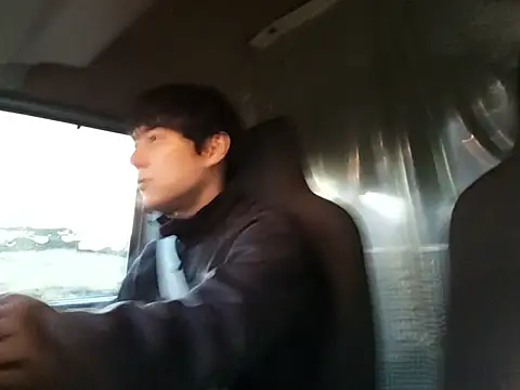 whitebriefboy online show from 6, 3, 2026