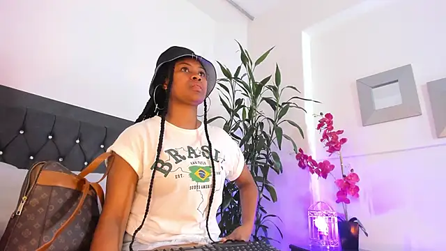 ebony hot1 online show from 29, 12, 2024