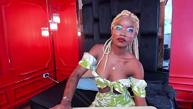 Snapshot of amber-hill chatting on 26, 9, 2025 amber-hill online show from 26, 9, 2025