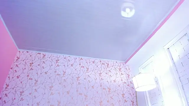 Snapshot of amber-hill chatting on 5, 12, 2025 amber-hill online show from 5, 12, 2025