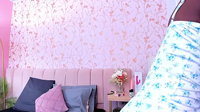 Snapshot of amber-hill chatting on 7, 2, 2026 amber-hill online show from 7, 2, 2026