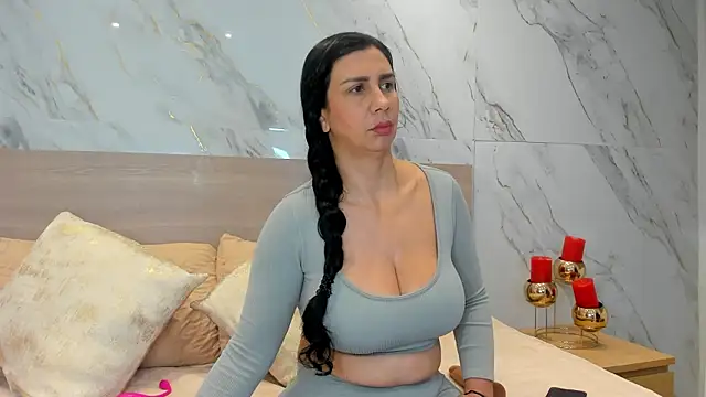 Snapshot of jhasly_am chatting on 8, 6, 2026 jhasly am online show from 8, 6, 2026