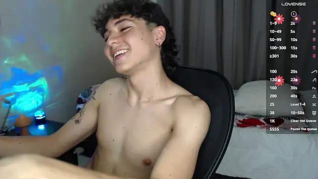 Snapshot of Joe23__ chatting on 8, 3, 2025 Joe23 online show from 8, 3, 2025