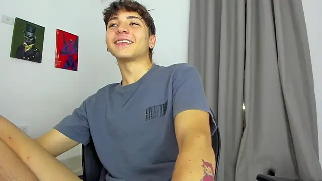 Snapshot of Joe23__ chatting on 12, 9, 2025 Joe23 online show from 12, 9, 2025