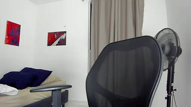 Snapshot of Joe23__ chatting on 23, 9, 2025 Joe23 online show from 23, 9, 2025