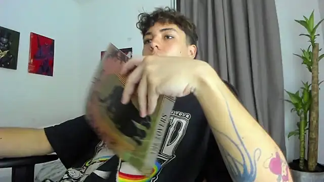 Snapshot of Joe23__ chatting on 7, 11, 2025 Joe23 online show from 7, 11, 2025