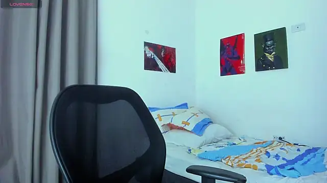 Snapshot of Joe23__ chatting on 2, 12, 2025 Joe23 online show from 2, 12, 2025