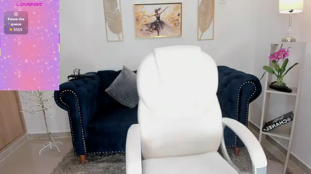 naomii campbell  online show from 15, 11, 2025