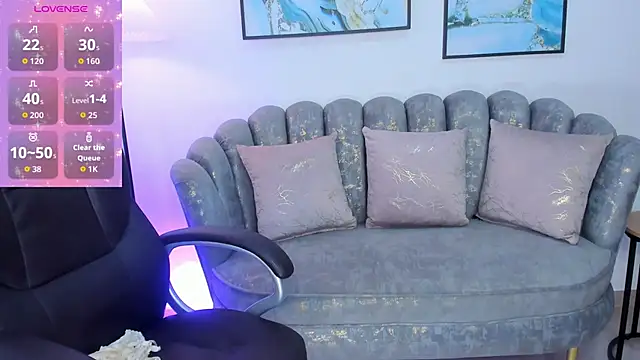 naomii campbell  online show from 23, 11, 2025