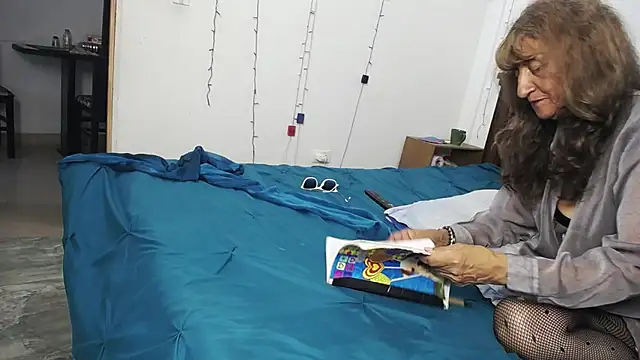 DominaLeona online show from 15, 2, 2025