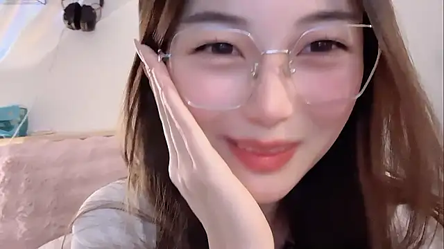 Sweet-Angel999 online show from 14, 1, 2026