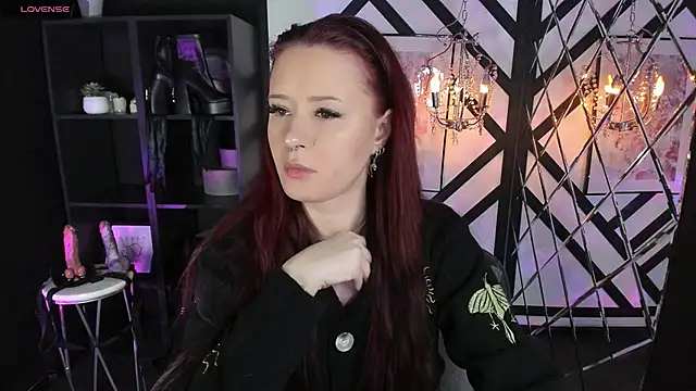 Lily Moonlight online show from 6, 3, 2026