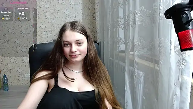 Nana Hot online show from 3, 1, 2025