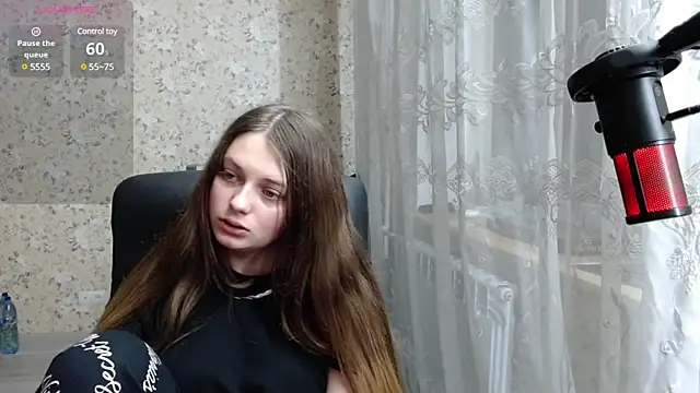 Nana Hot online show from 4, 1, 2025