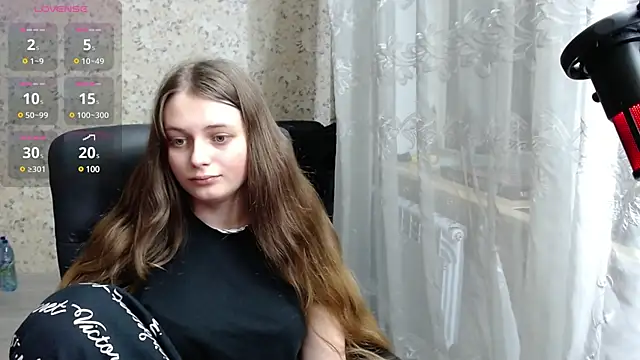 Nana Hot online show from 7, 1, 2025