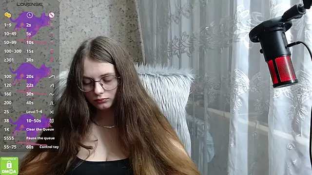 Nana Hot online show from 27, 2, 2025