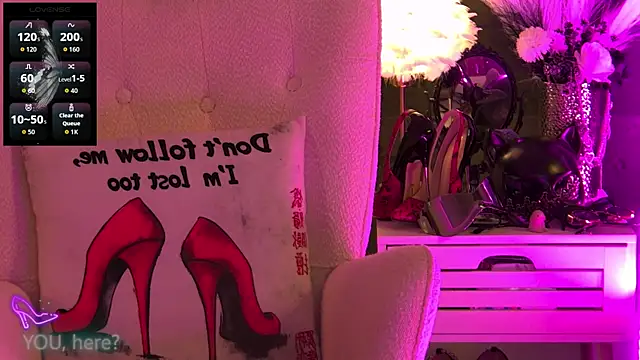 ZoeMesmerize online show from 12, 11, 2025