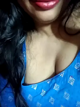 Snapshot of Wifesuman40 chatting on 1, 12, 2024 Wifesuman40 online show from 1, 12, 2024