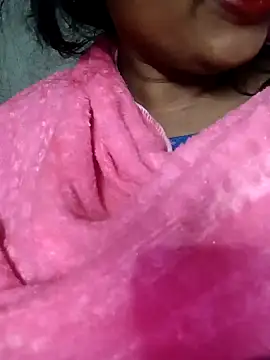 Snapshot of Wifesuman40 chatting on 19, 12, 2024 Wifesuman40 online show from 19, 12, 2024