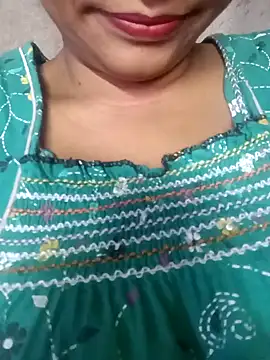 Snapshot of Wifesuman40 chatting on 25, 12, 2024 Wifesuman40 online show from 25, 12, 2024