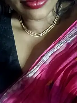 Snapshot of Wifesuman40 chatting on 30, 12, 2024 Wifesuman40 online show from 30, 12, 2024