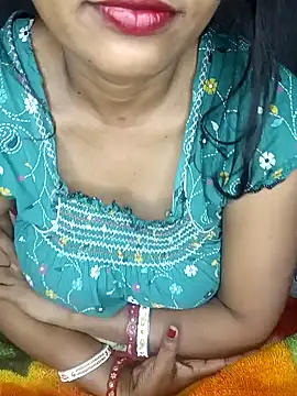 Snapshot of Wifesuman40 chatting on 31, 12, 2024 Wifesuman40 online show from 31, 12, 2024