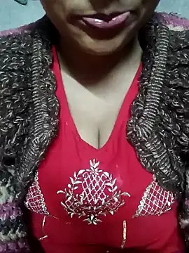 Snapshot of Wifesuman40 chatting on 2, 1, 2025 Wifesuman40 online show from 2, 1, 2025