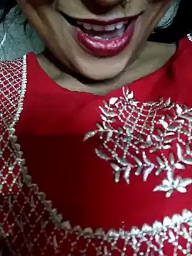 Snapshot of Wifesuman40 chatting on 12, 1, 2025 Wifesuman40 online show from 12, 1, 2025