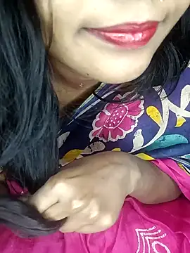 Snapshot of Wifesuman40 chatting on 17, 1, 2025 Wifesuman40 online show from 17, 1, 2025