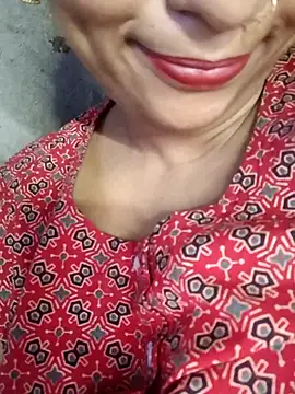 Snapshot of Wifesuman40 chatting on 6, 3, 2025 Wifesuman40 online show from 6, 3, 2025