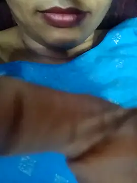 Snapshot of Wifesuman40 chatting on 9, 3, 2025 Wifesuman40 online show from 9, 3, 2025