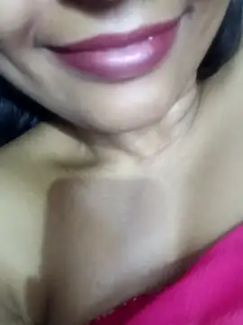 Snapshot of Wifesuman40 chatting on 9, 3, 2025 Wifesuman40 online show from 9, 3, 2025