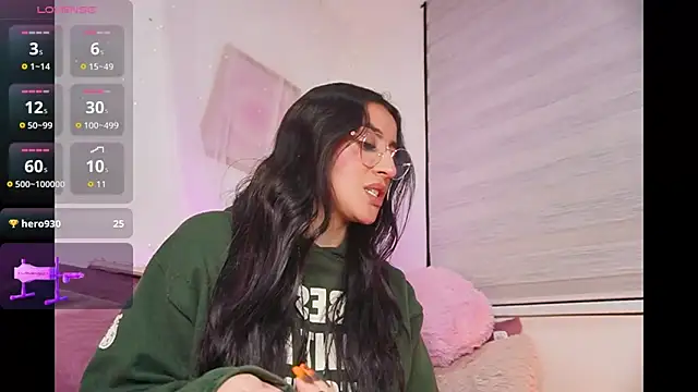 leila petitee  online show from 12, 10, 2025