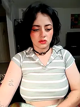 Lin-cute online show from 9, 3, 2025